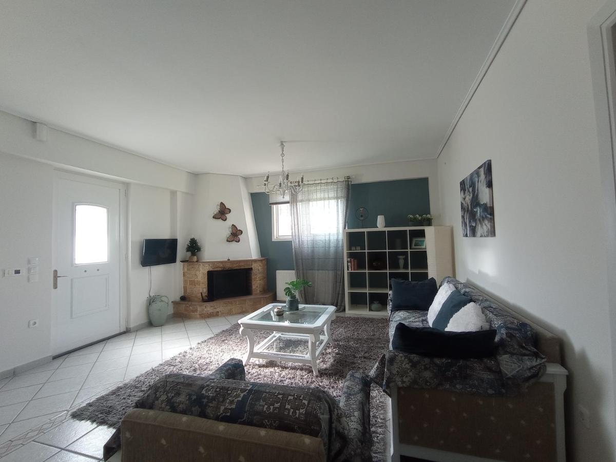 Flat With Garden Near Sea, Port And Airport Apartment Artemida  Ngoại thất bức ảnh