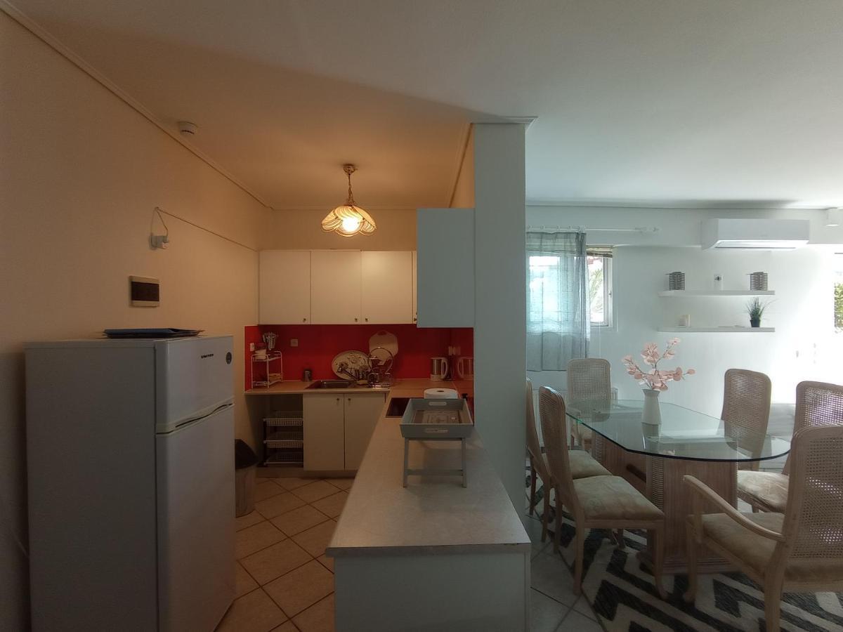 Flat With Garden Near Sea, Port And Airport Apartment Artemida  Ngoại thất bức ảnh