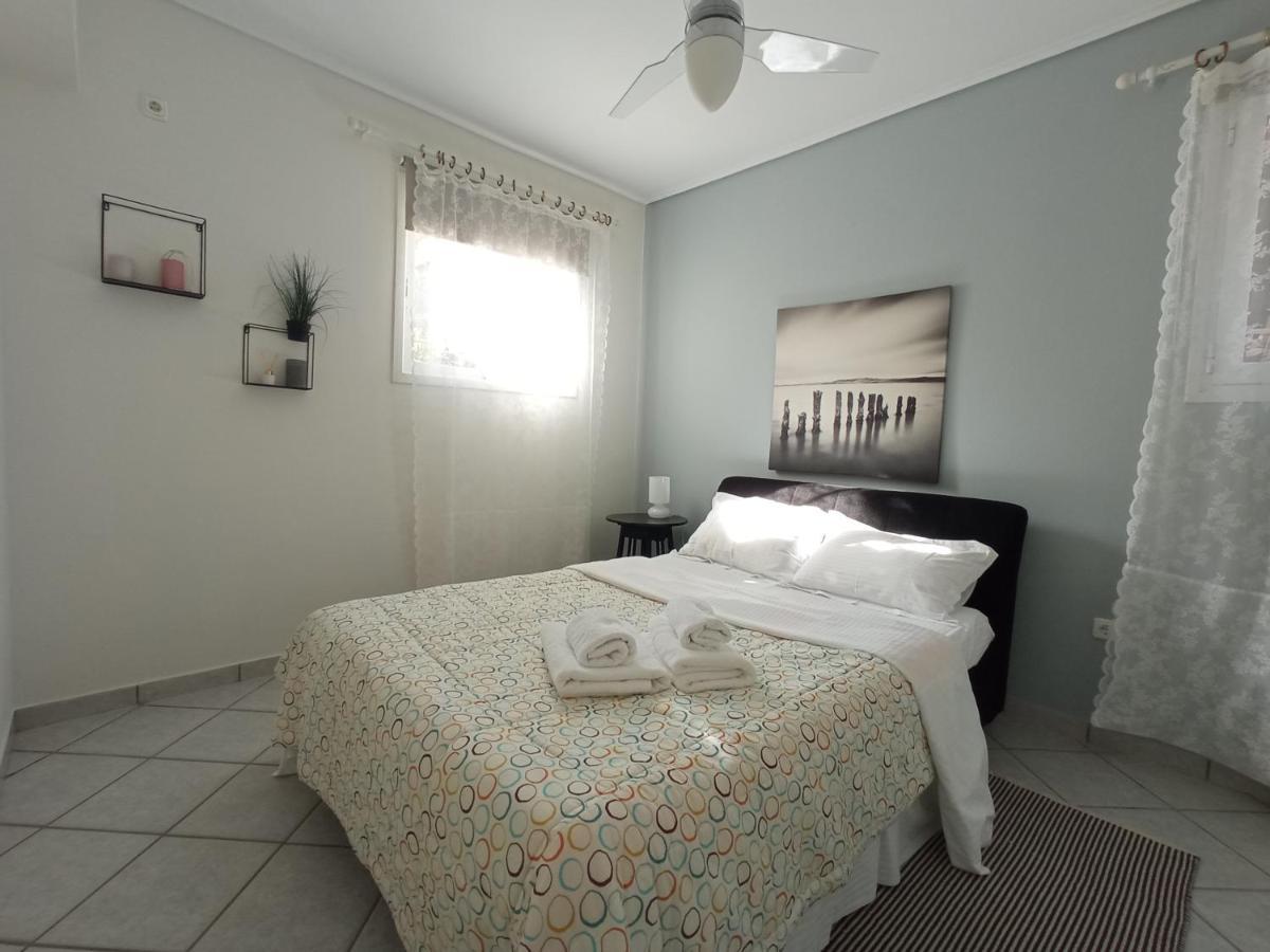 Flat With Garden Near Sea, Port And Airport Apartment Artemida  Ngoại thất bức ảnh