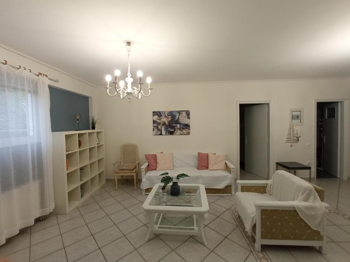 Flat With Garden Near Sea, Port And Airport Apartment Artemida  Ngoại thất bức ảnh