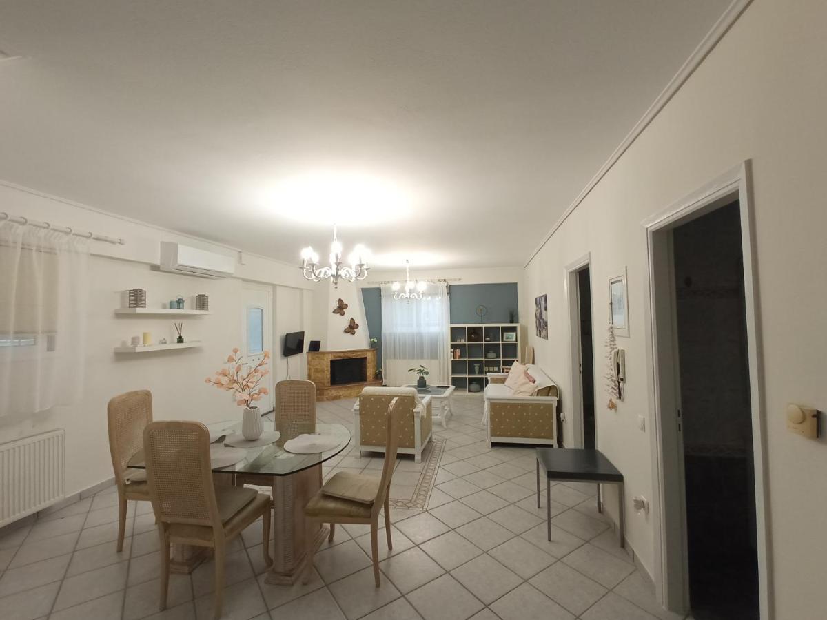 Flat With Garden Near Sea, Port And Airport Apartment Artemida  Ngoại thất bức ảnh